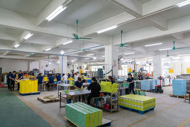 GUANGDONG YUHUA PLAYING CARDS CO.,LTD. ligne de production du fabricant