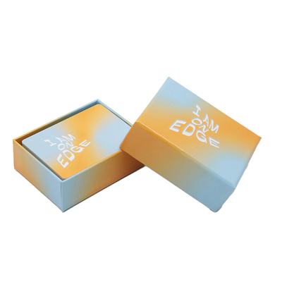 acheter Un jeu de cartes sur mesure pour la fête de famille, un jeu de cartes avec cadeau, une boîte rigide, écologique. online manufacture