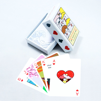 Cartes à jouer en carton blanc imprimées sur mesure avec imprimante en boîte Cartes à jouer en plastique en PVC imperméable