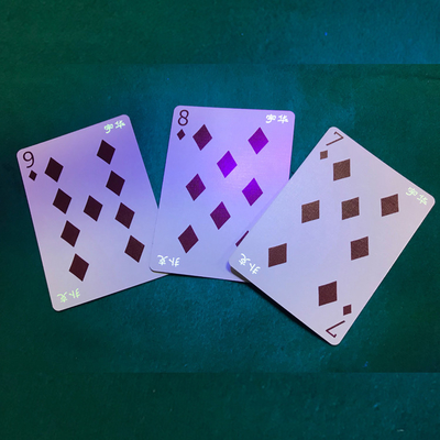 Format d'œuvre d'art CDR Cartes de jeu lumineuses en plastique sur mesure pour tricher dans les jeux