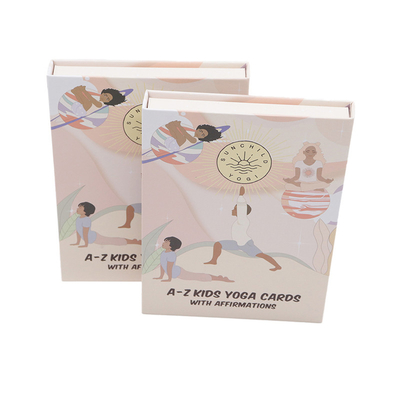 Formats d'œuvres d'art d'IA Cartes de yoga personnalisées pour les enfants apprenant des conceptions éducatives et amusantes