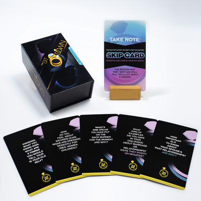 Fabrication en couleurs entières Conception personnalisée Jeux de cartes de conversation initiale Jeux de cartes pour les couples