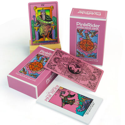 Des cartes de tarot imprimables écologiques avec guide pour adultes
